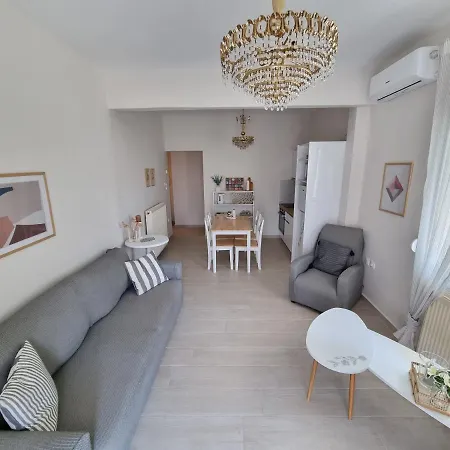 Our Home-fully Renovated And By The Sea