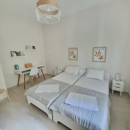Our Home-fully Renovated And By The Sea Apartment *