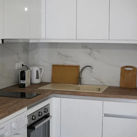 Our Home-fully Renovated And By The Sea