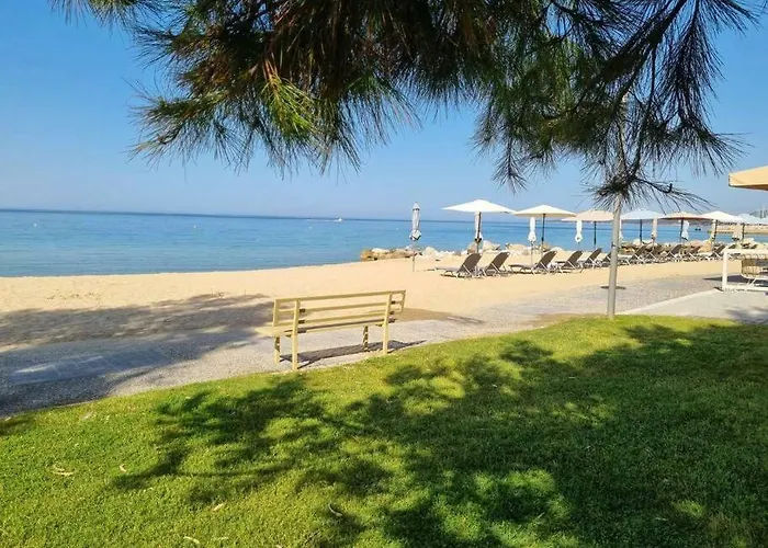 Our Home-fully Renovated And By The Sea