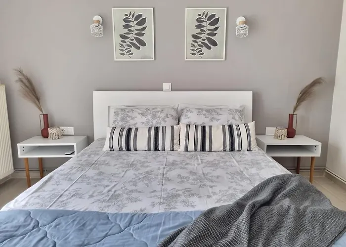 Апартаменты Our Home-fully Renovated And By The Sea