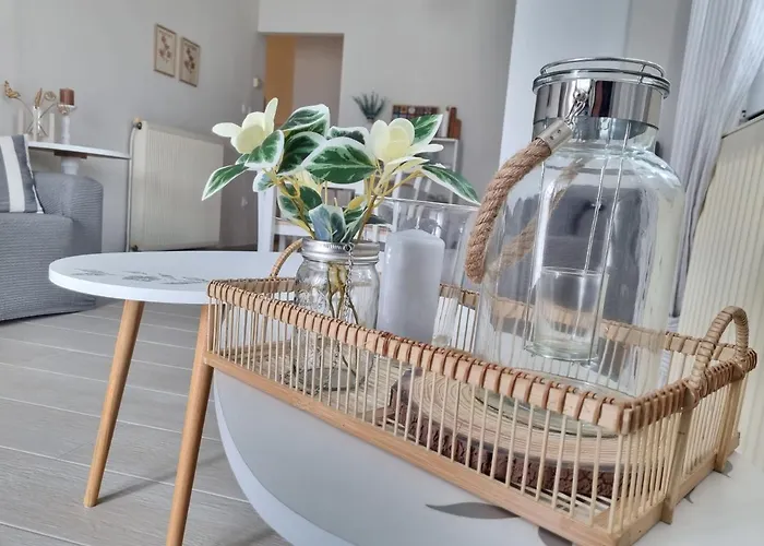 Our Home-fully Renovated And By The Sea Апартаменты