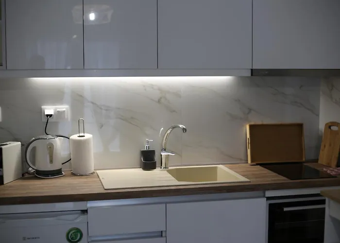 Апартаменты Our Home-fully Renovated And By The Sea Никити