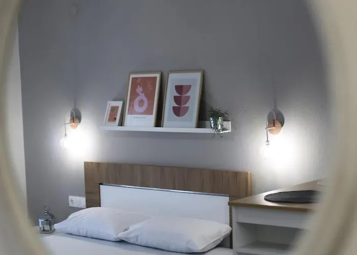 Апартаменты Our Home-fully Renovated And By The Sea *