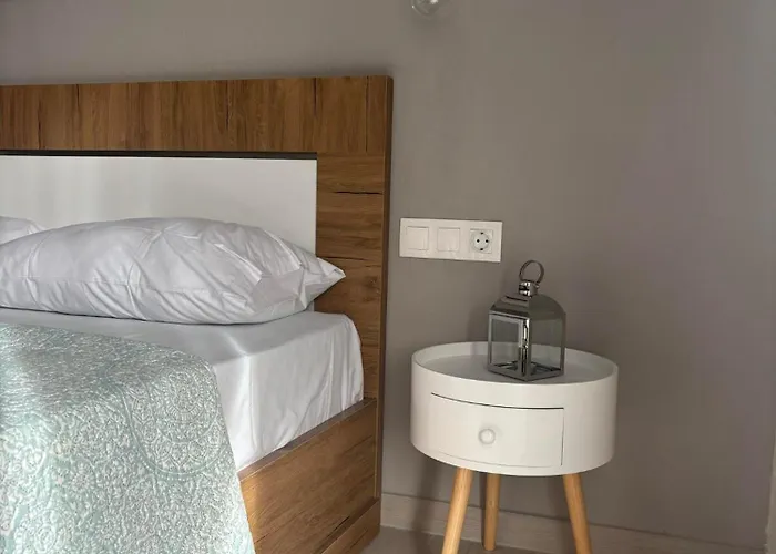 Апартаменты Our Home-fully Renovated And By The Sea *