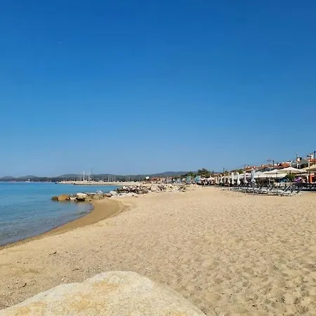 Our Home-fully Renovated And By The Sea Apartment *