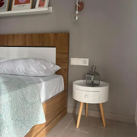Apartment Our Home-fully Renovated And By The Sea *